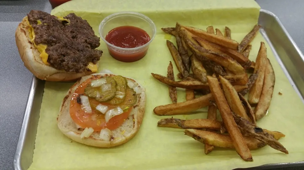 Quarter Pound Cheeseburger Combo